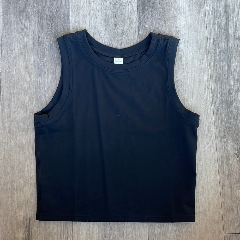 Paragon Colombia Crop Top